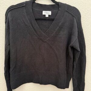 Evereve Black Plunge V-neck Sweater. Sz.S